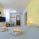 Apartment Ana, Malinska, Vantacici, Island Krk *