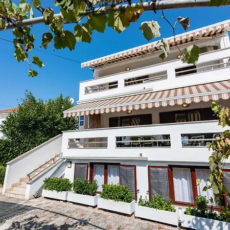 Apartment Ana, Malinska, Vantacici, Island Krk Vantacici